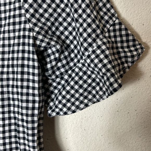 Talbots Black % White Blouse S (pictured blouse on larger size) 98% cotton - Picture 7 of 9